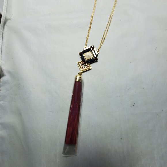 Macy's red leather tassel necklace with gold chain and rhinestones - Picture 2 of 13